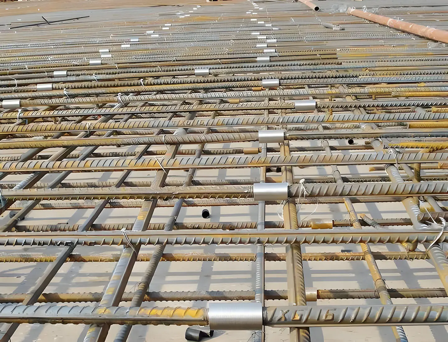 Application of straight thread steel reinforcement sleeves in engineering