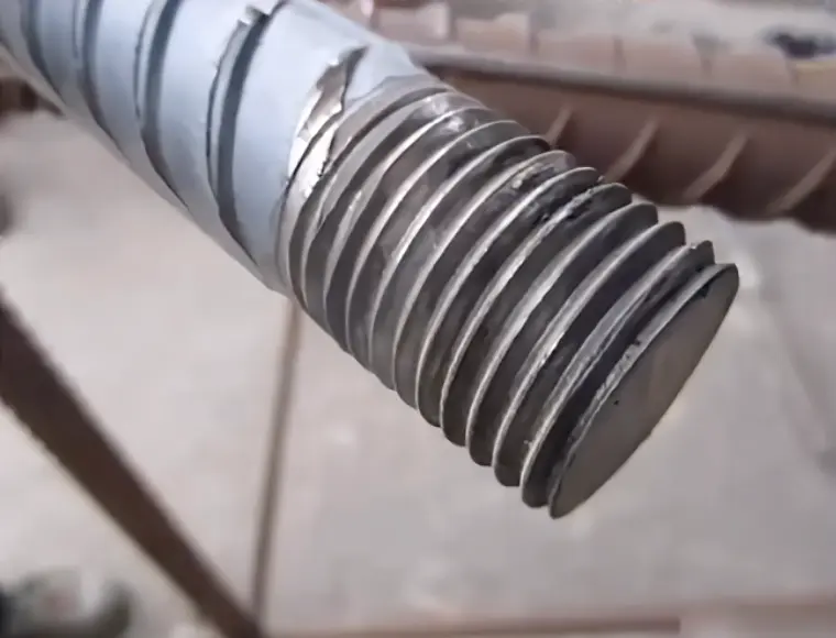 Processing standard steel bar threads