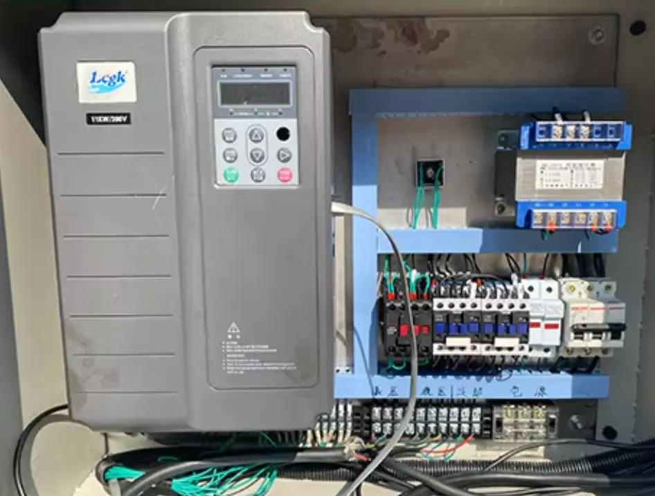 the machine is equipped with frequency converter, which can adjust speed