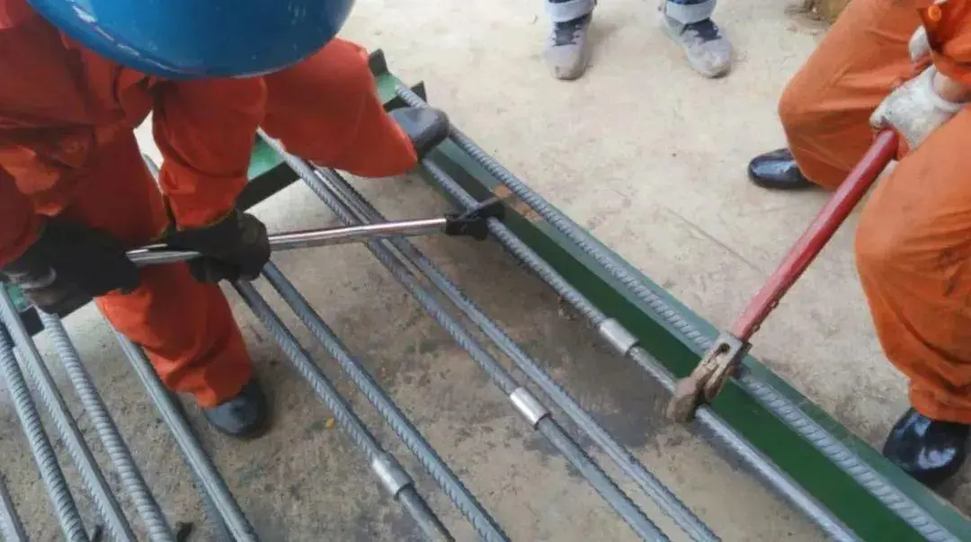 Testing the torque values of straight threaded rebar sleeves