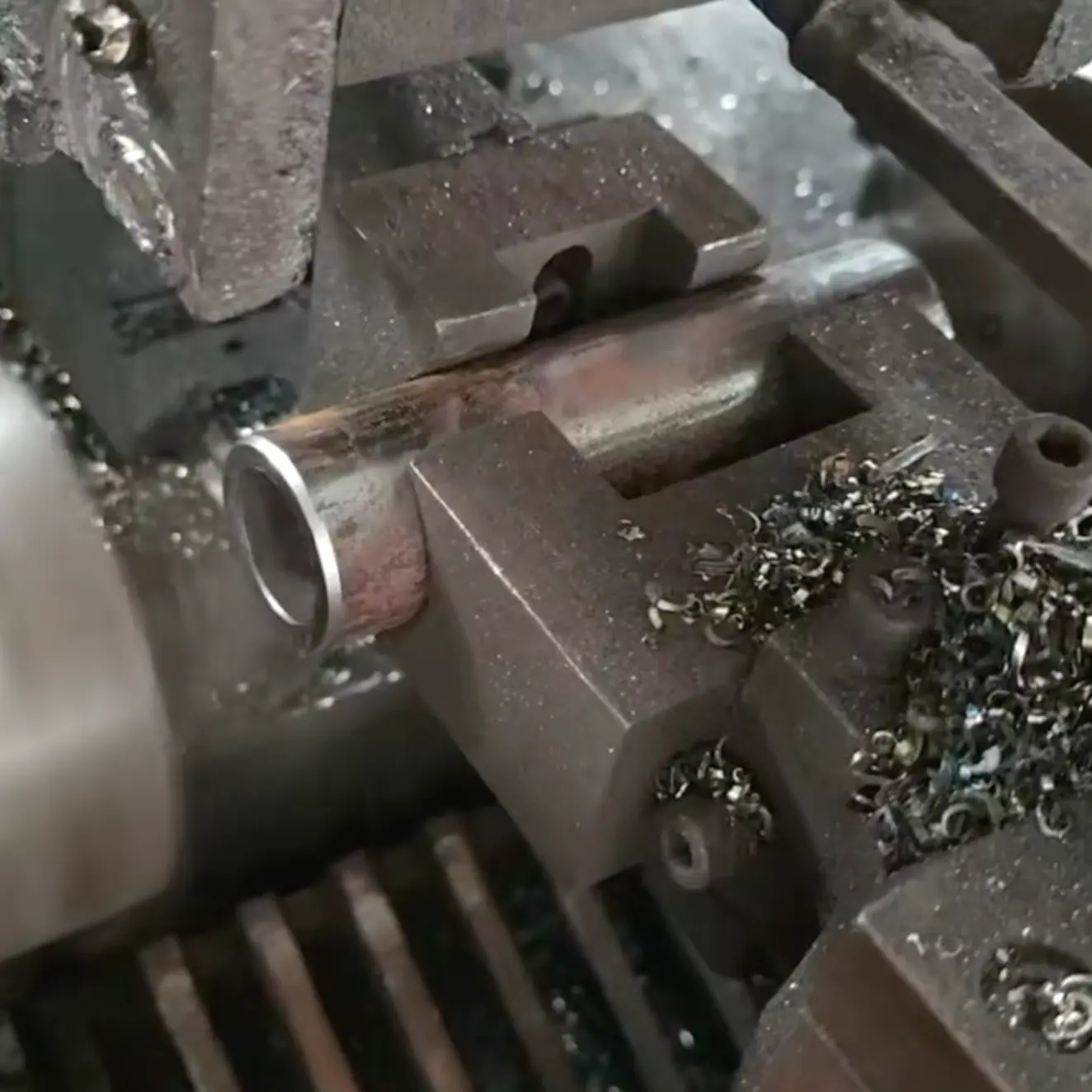 HighStrength Upset Thread Rebar Coupler processing flow-Stripping treatment